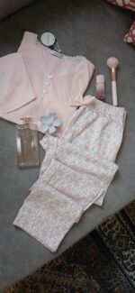 Pyjama Haute Qualité "Douceur Florale" – Ensemble Cocooning Rose Poudré & Dentelle – Image 2