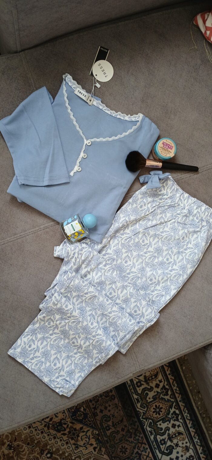 Pyjama Femme Haute Qualité "Nuit de Rêve" – Bleu & Dentelle Fine – Image 2