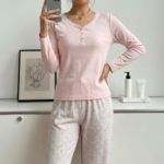 Pyjama Haute Qualité "Douceur Florale" – Ensemble Cocooning Rose Poudré & Dentelle – Image 3