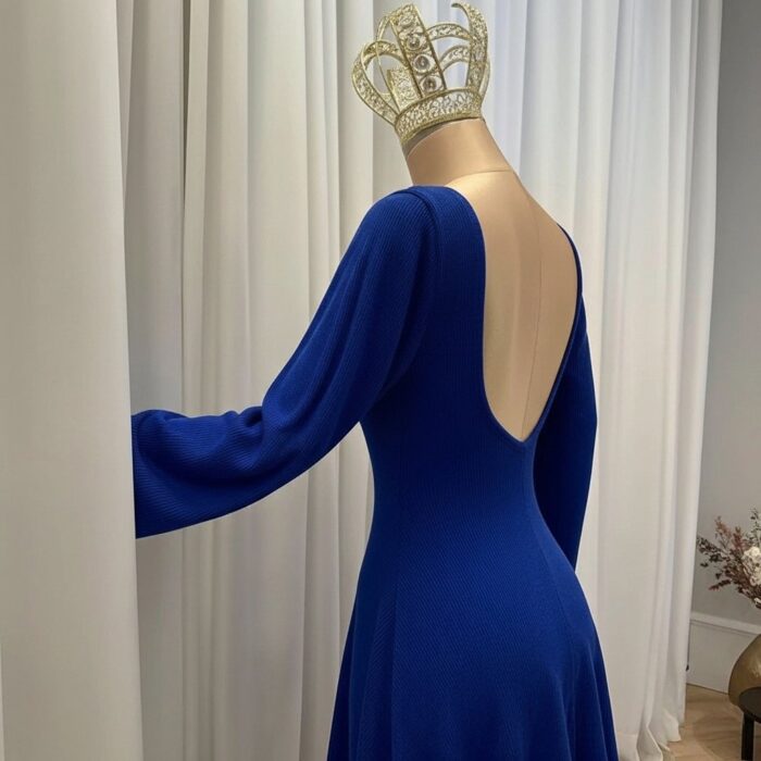 Robe d'Intérieur "Royal Blue" – Maille Douce & Manches Évasées – Image 3