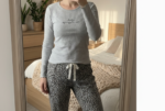 Pyjama pour femmes "Wild Grey" – Haut Côtelé & Pantalon Léopard – Image 4
