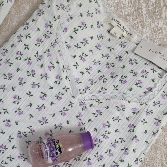 Ensemble de Pyjamas demi manche de Chez Laura Ashely ✨️ – Image 3