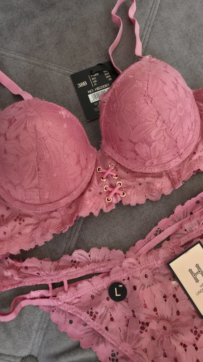 Ensemble lingerie femme rose en dentelle florale – Soutien-gorge push-up et string Heat Underwear – Image 2