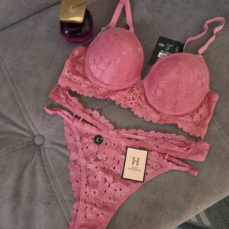 Ensemble lingerie femme rose en dentelle florale – Soutien-gorge push-up et string Heat Underwear